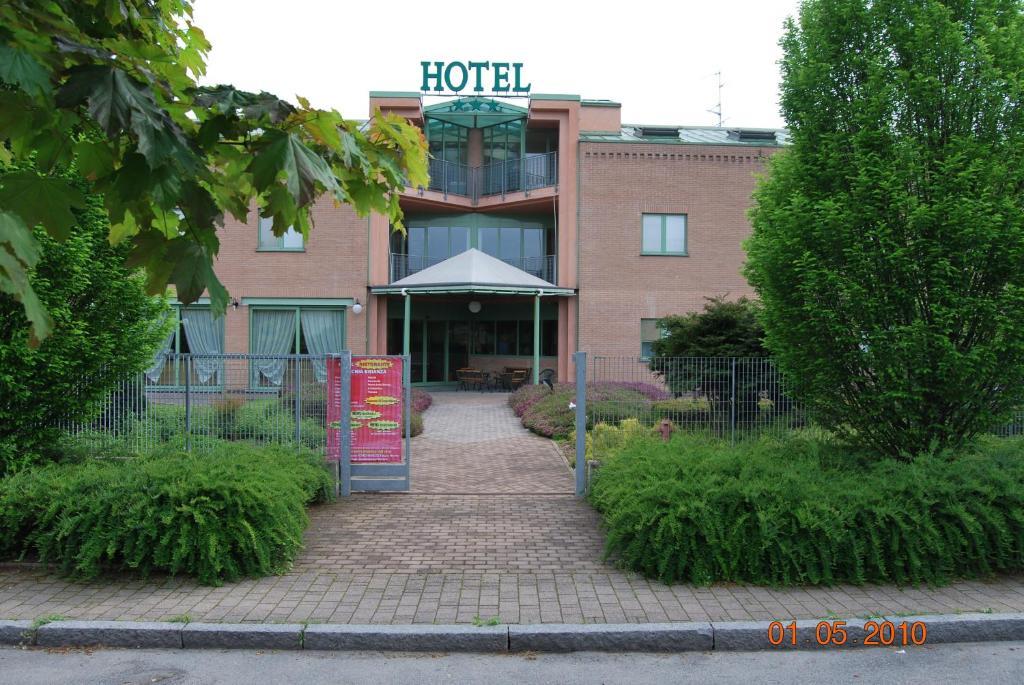 Vecchia Brianza Hotel Seveso Exterior photo