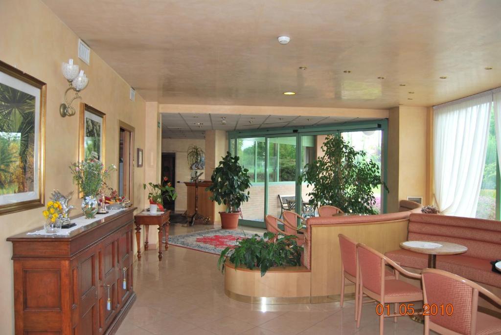 Vecchia Brianza Hotel Seveso Exterior photo
