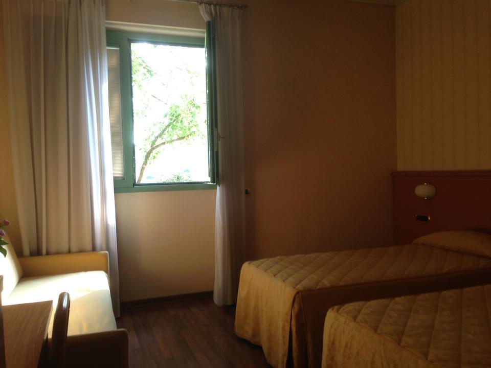Vecchia Brianza Hotel Seveso Exterior photo