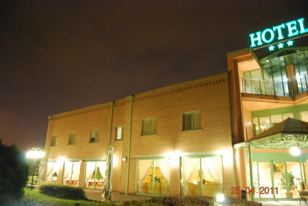 Vecchia Brianza Hotel Seveso Exterior photo