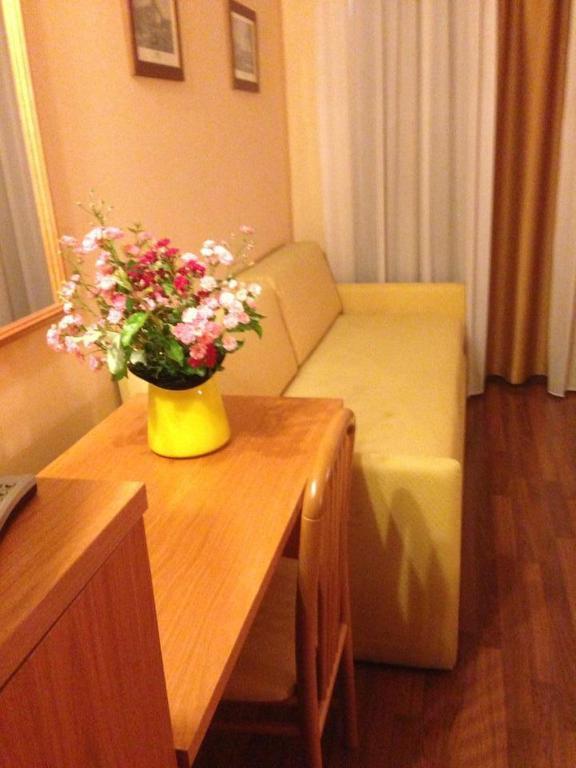 Vecchia Brianza Hotel Seveso Exterior photo